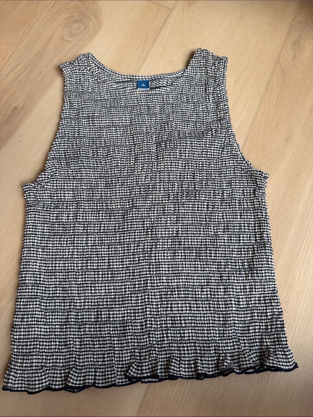 Old Navy Navy and White Textured Sleeveless Tank